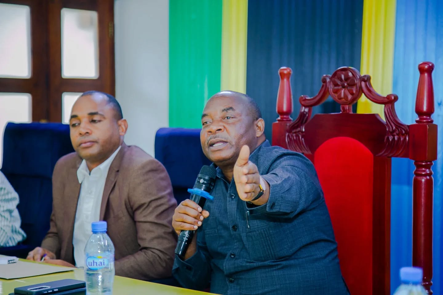 NI MARUFUKU KUGAWA PEMBEJEO NYAKATI ZA USIKU DC NDEMANGA•