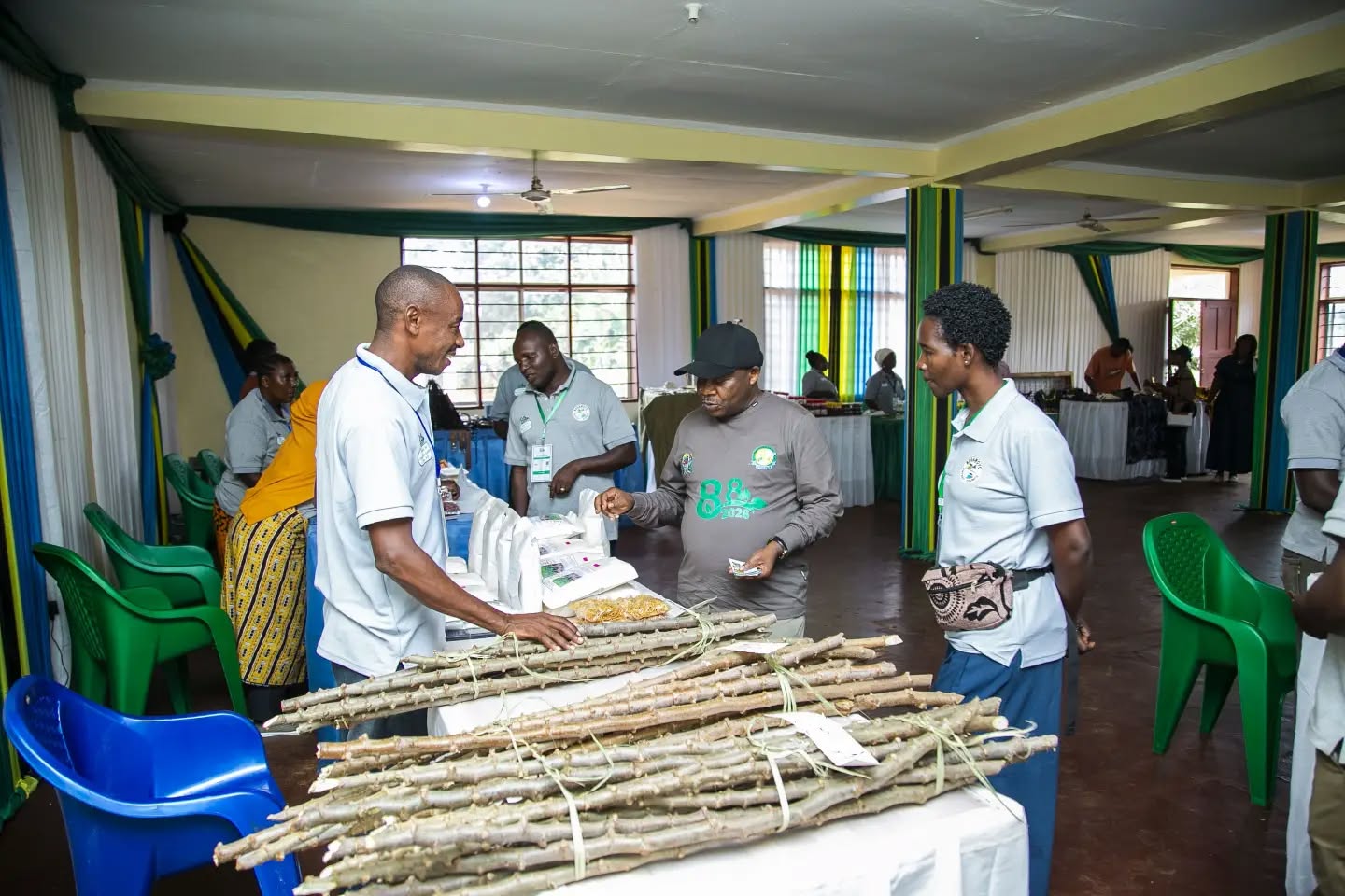 HONGERENI BAGAMOYO KWA BIDHAA NZURI NA VIPANDO DC SHAIBU.